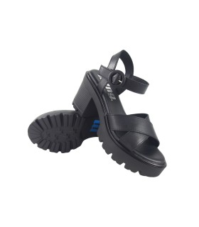 MUSTANG 53335 schwarze Damensandale