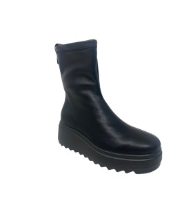 Botas de cano curto femininas pretas MUSTANG 59571