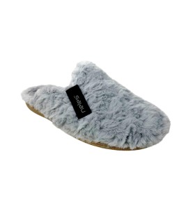 Frau NELES 23124-e geht nach Hause