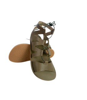 Sandália feminina VIVANT 8103, modelo discreto, cor cáqui.
