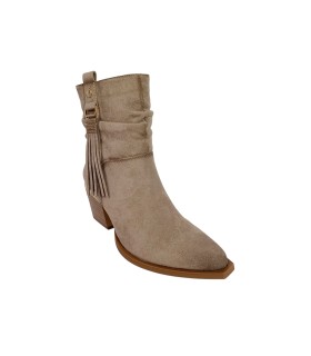 Botas de cano curto femininas XTI 144461 na cor taupe