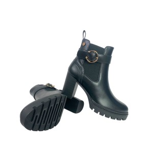 Bota feminina de cano curto XTI 144521 preta