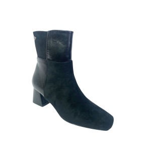 Botas de cano curto femininas pretas BIENVE a5433