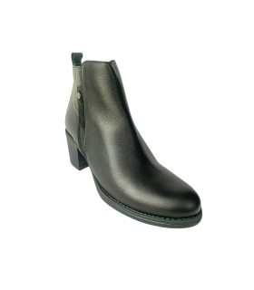Bota de cano curto feminina preta KAOLA 8819