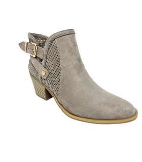 Botas de cano curto femininas XTI 145265 na cor taupe