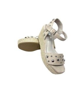 Sandália feminina XTI 145454 na cor taupe